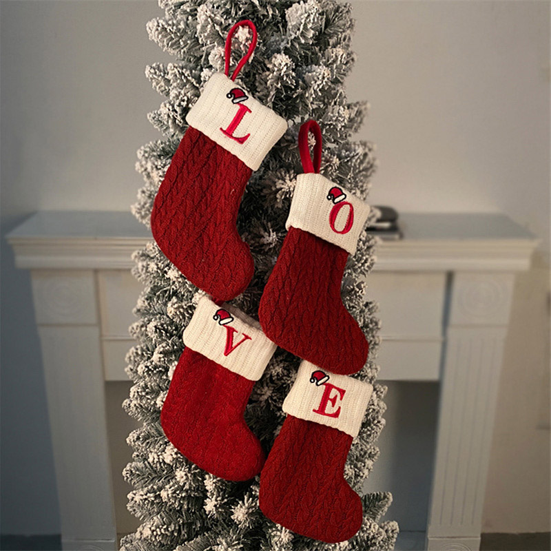 ถุงเท้าคริสต์มาสลายถักเกล็ดหิม - Christmas Stocking Hanging บทวิจารณ์และราคา